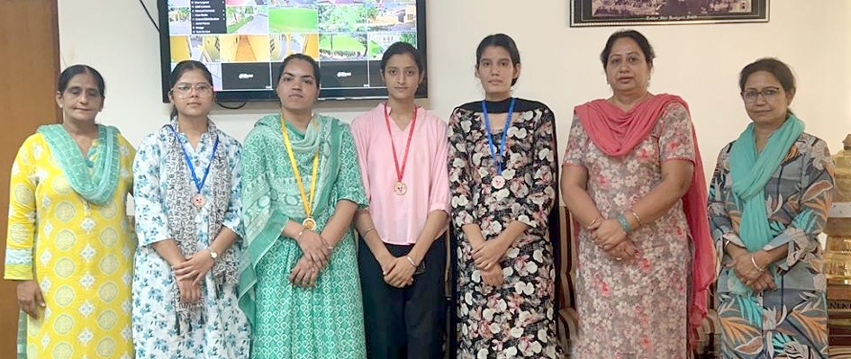 खालसा कॉलेज में विश्व ओजोन दिवस मनाया गया